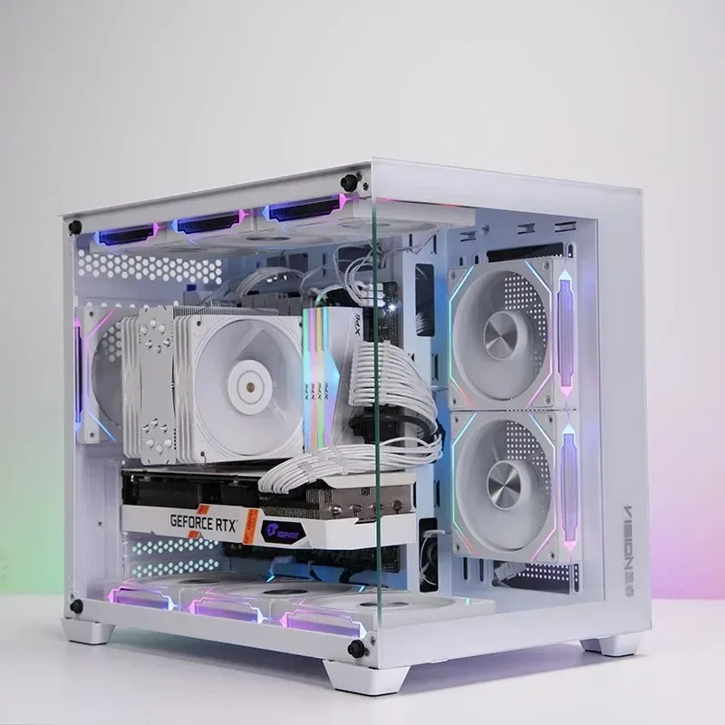 PC 케이스에 장착된 튜닝 팬 모습